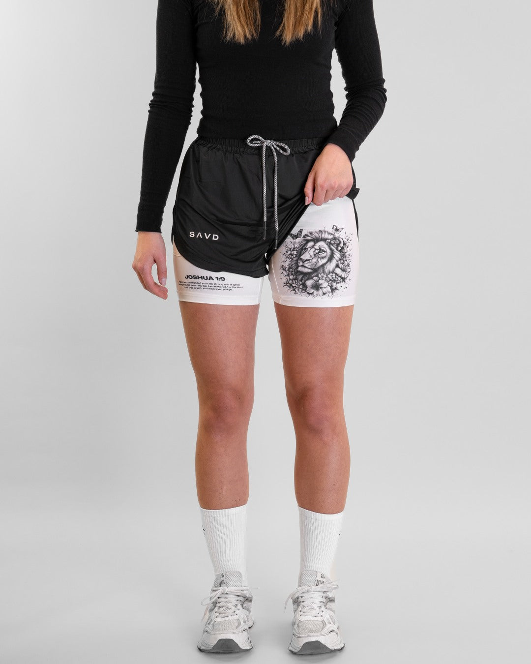 Joshua 1:9 'Courageous Roar' Women's Performance Shorts